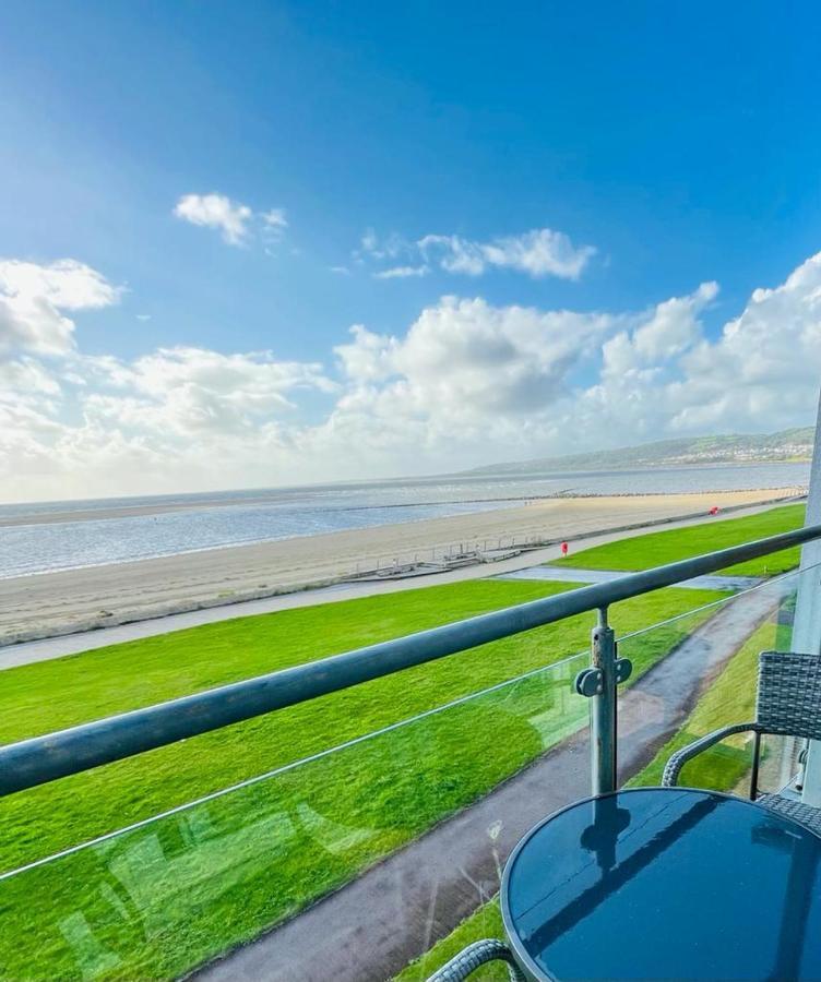 Sea View Apartment At The Beach! Llanelli Extérieur photo